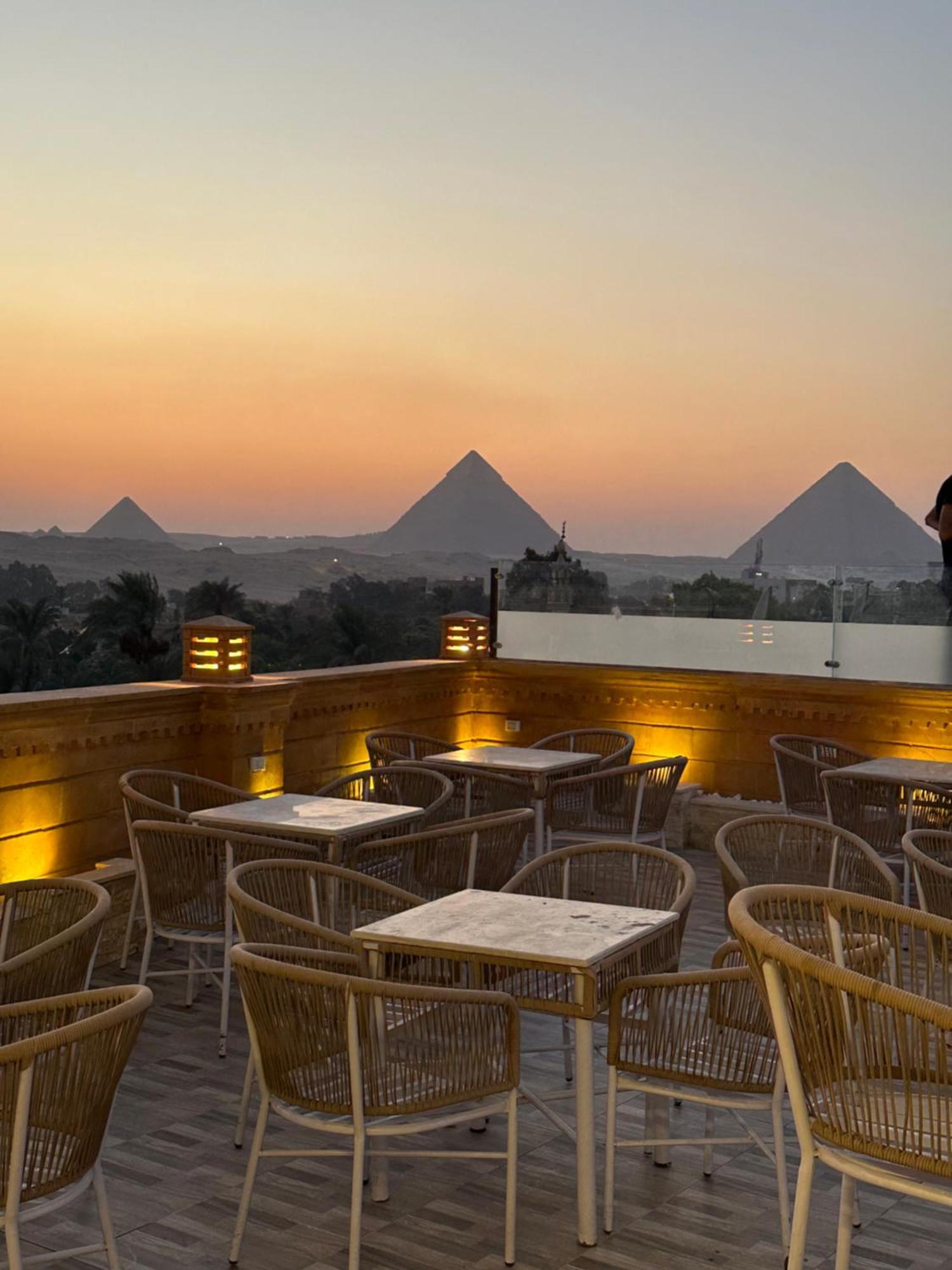 Taj Pyramids View Inn Kafrat al Jabal Bagian luar foto