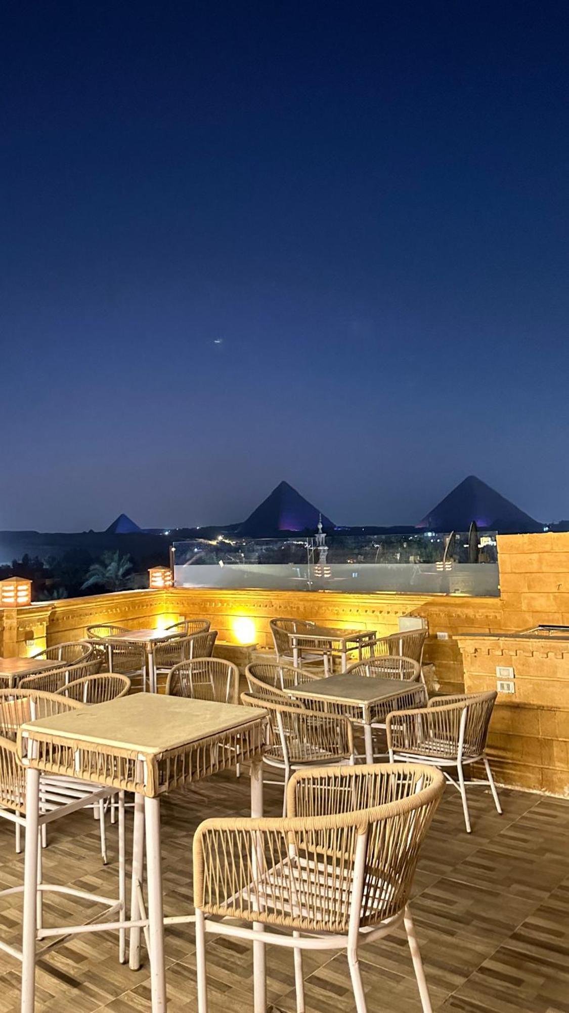 Taj Pyramids View Inn Kafrat al Jabal Bagian luar foto