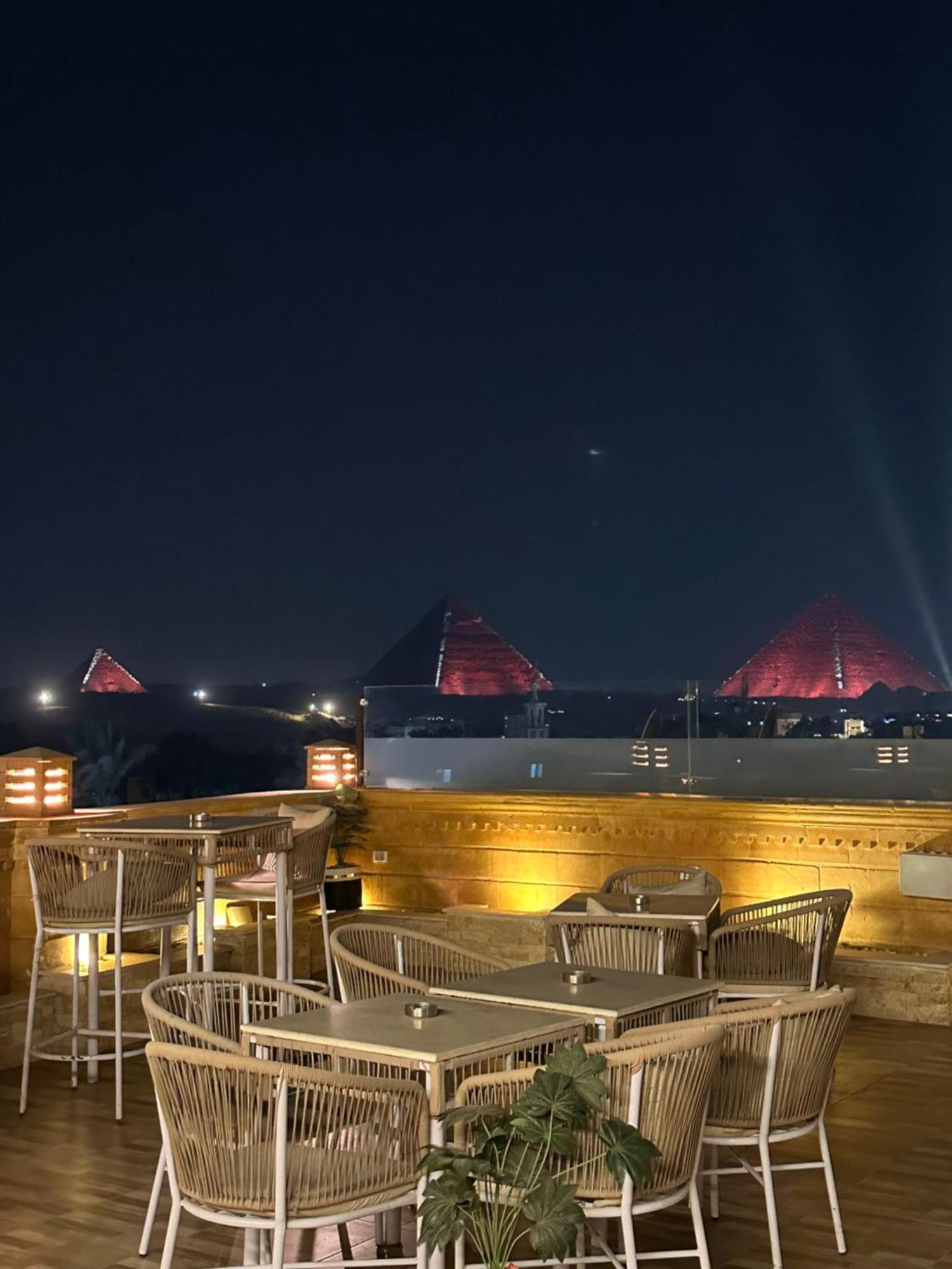 Taj Pyramids View Inn Kafrat al Jabal Bagian luar foto